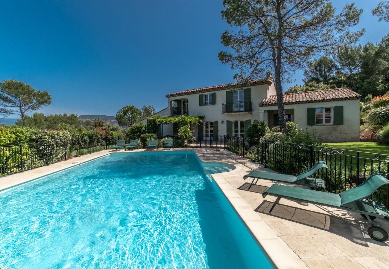 Villa de vacances 5 chambres avec piscine et jardin Var Piscine, Villa, Jardin