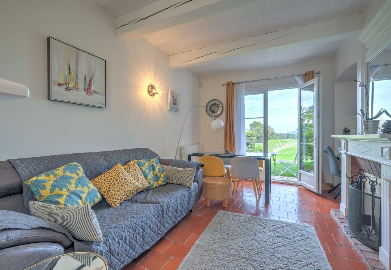 Appartement à La Motte - APPARTEMENT 1 CHAMBRE VUE SUR GOLF (N°2) Appartement à La Motte - APPARTEMENT 1 CHAMBRE VUE SUR GOLF (N°2)