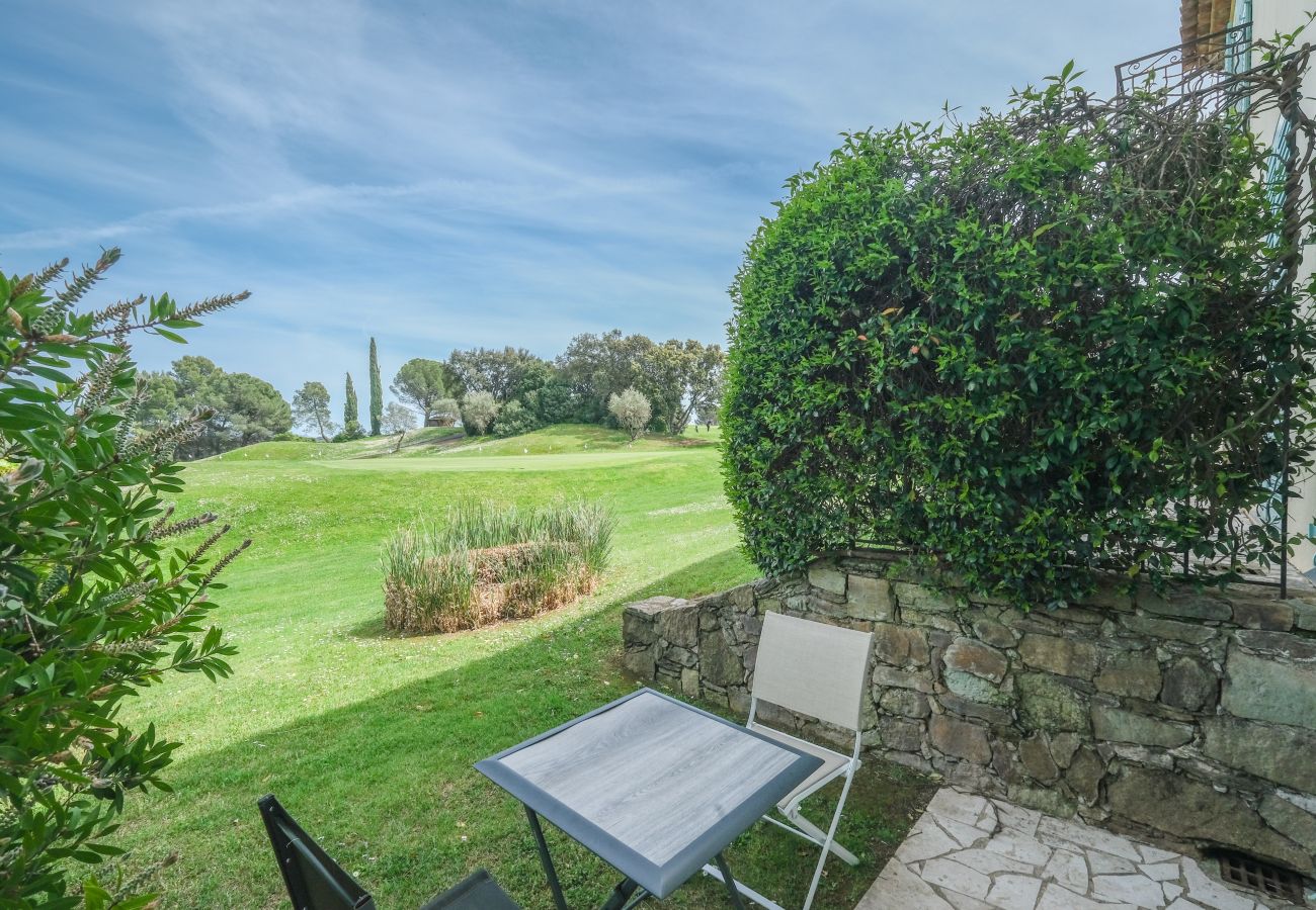 Appartement à La Motte - APPARTEMENT 1 CHAMBRE VUE SUR GOLF (N°2) Appartement à La Motte - APPARTEMENT 1 CHAMBRE VUE SUR GOLF (N°2)