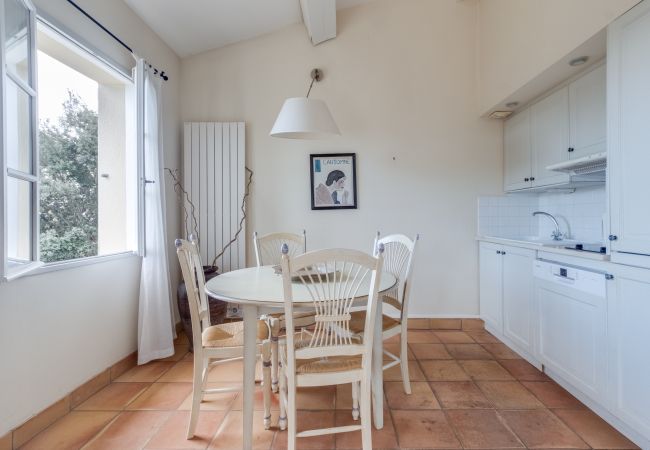 Appartement à La Motte - APPARTEMENT 2 CHAMBRES  - 50m2 - VUE SUR GOLF (N°25) Appartement à La Motte - APPARTEMENT 2 CHAMBRES  - 50m2 - VUE SUR GOLF (N°25)