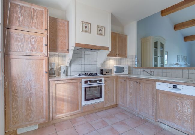 Maison mitoyenne à La Motte - MAISON DE HAMEAU 2 CHAMBRES AVEC JARDIN (N°336) Maison mitoyenne à La Motte - MAISON DE HAMEAU 2 CHAMBRES AVEC JARDIN (N°336)