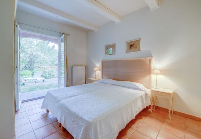 Maison mitoyenne à La Motte - MAISON DE HAMEAU 2 CHAMBRES AVEC JARDIN (N°336) Maison mitoyenne à La Motte - MAISON DE HAMEAU 2 CHAMBRES AVEC JARDIN (N°336)