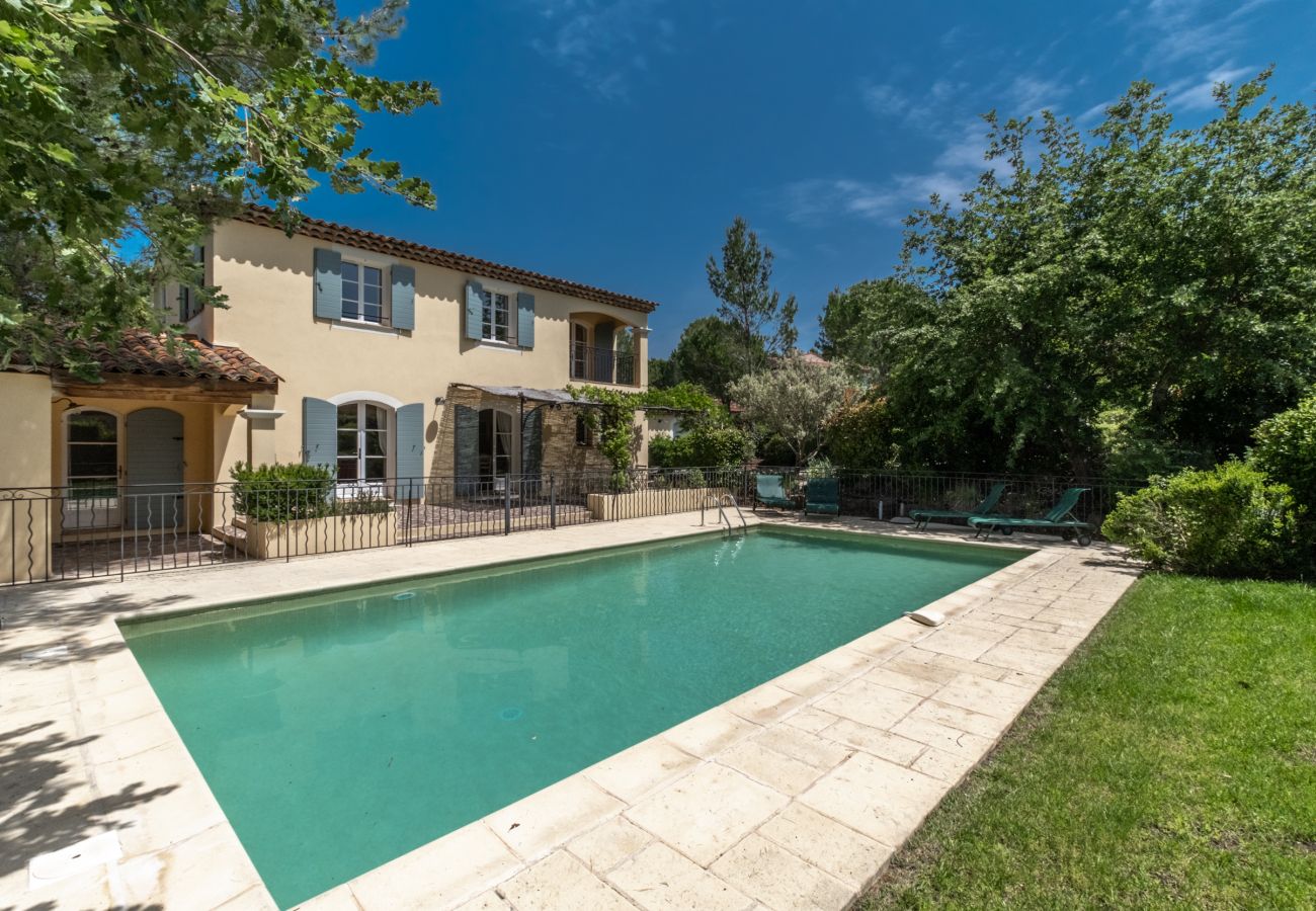Villa à La Motte - VILLA 4 CHAMBRES AVEC PISCINE PRIVEE ET JARDIN (N°348)