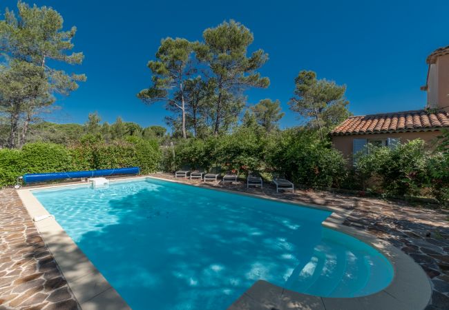 Villa à La Motte - VILLA 4 CHAMBRES AVEC PISCINE PRIVEE ET JARDIN (N°352) Villa à La Motte - VILLA 4 CHAMBRES AVEC PISCINE PRIVEE ET JARDIN (N°352)