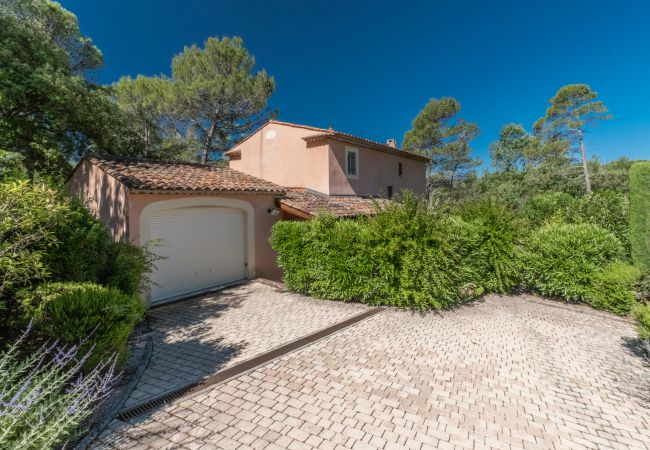 Villa à La Motte - VILLA 4 CHAMBRES AVEC PISCINE PRIVEE ET JARDIN (N°352) Villa à La Motte - VILLA 4 CHAMBRES AVEC PISCINE PRIVEE ET JARDIN (N°352)