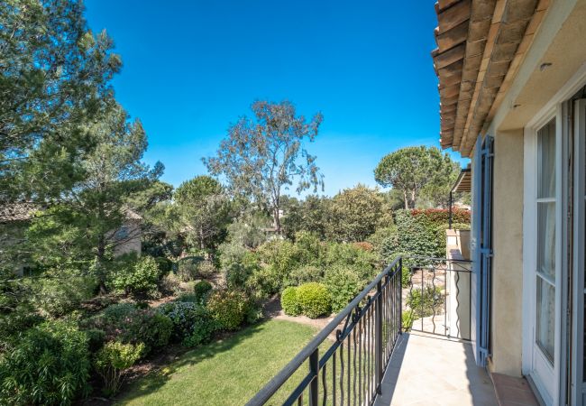 Maison mitoyenne à La Motte - MAISON DE HAMEAU 3 CHAMBRES AVEC JARDIN (N°408) Maison mitoyenne à La Motte - MAISON DE HAMEAU 3 CHAMBRES AVEC JARDIN (N°408)