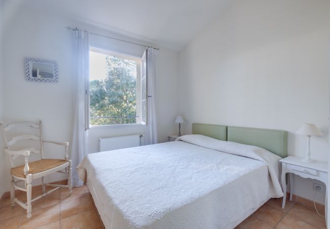 Maison mitoyenne à La Motte - MAISON DE HAMEAU 3 CHAMBRES AVEC JARDIN (N°418) Maison mitoyenne à La Motte - MAISON DE HAMEAU 3 CHAMBRES AVEC JARDIN (N°418)