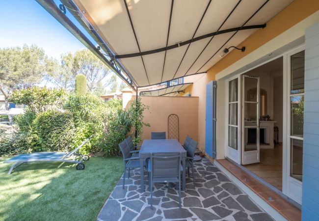 Maison mitoyenne à La Motte - MAISON DE HAMEAU 3 CHAMBRES AVEC JARDIN (N°419) Maison mitoyenne à La Motte - MAISON DE HAMEAU 3 CHAMBRES AVEC JARDIN (N°419)