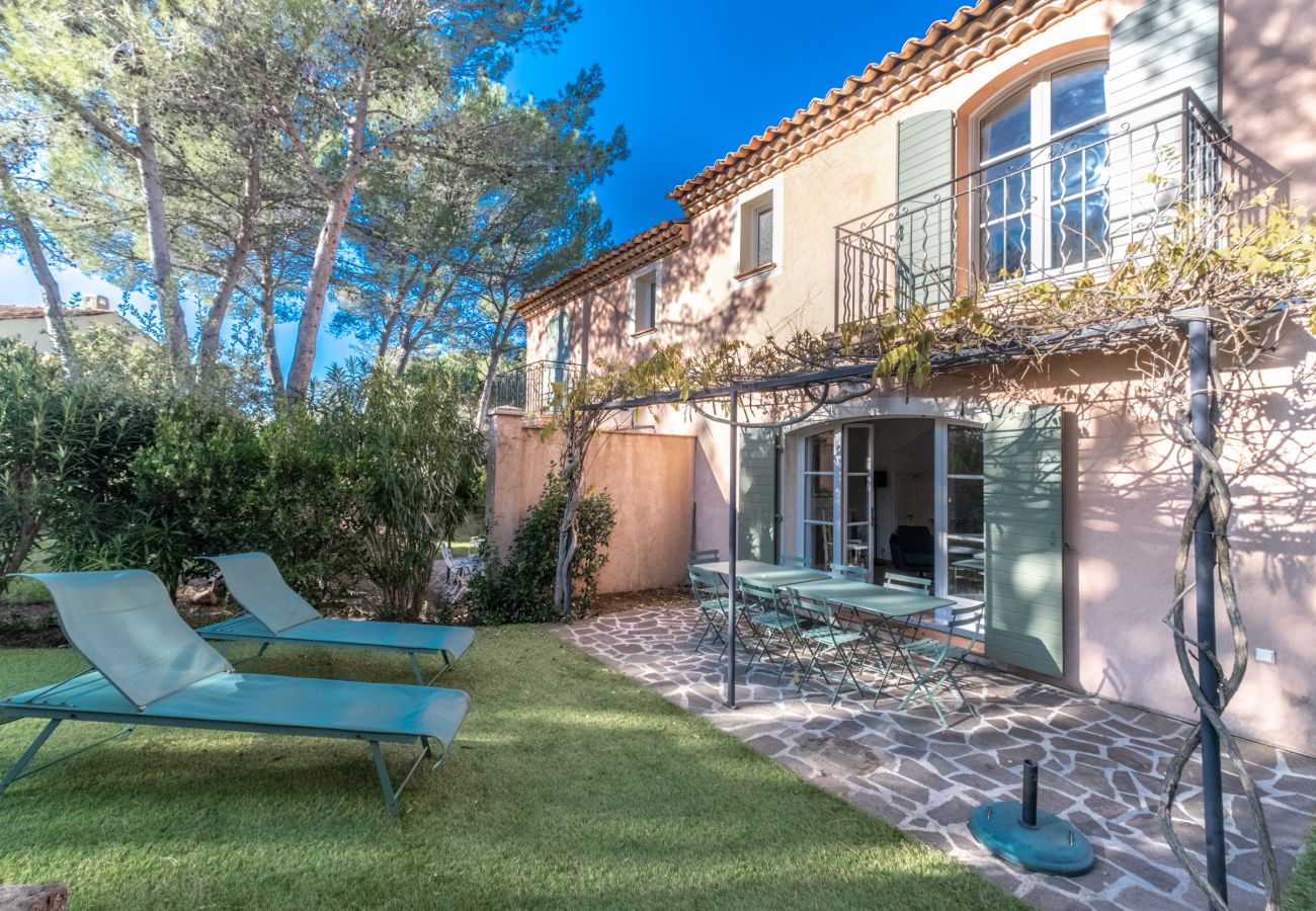 Maison mitoyenne à La Motte - MAISON DE HAMEAU 3 CHAMBRES AVEC JARDIN (N°425)