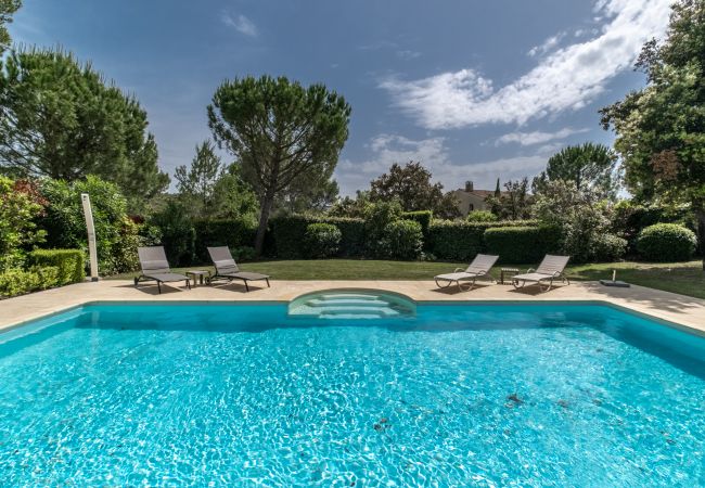 Villa à La Motte - VILLA 4 CHAMBRES AVEC PISCINE PRIVEE ET JARDIN (N°446) Villa à La Motte - VILLA 4 CHAMBRES AVEC PISCINE PRIVEE ET JARDIN (N°446)