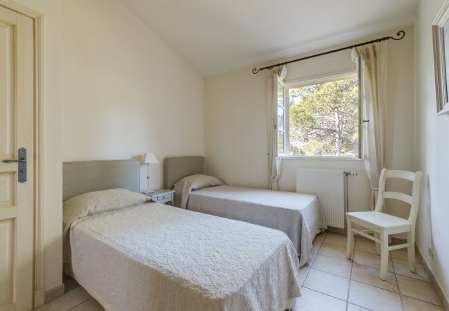 Maison mitoyenne à La Motte - MAISON DU HAMEAU 2 CHAMBRES AVEC JARDIN (N°502) Maison mitoyenne à La Motte - MAISON DU HAMEAU 2 CHAMBRES AVEC JARDIN (N°502)