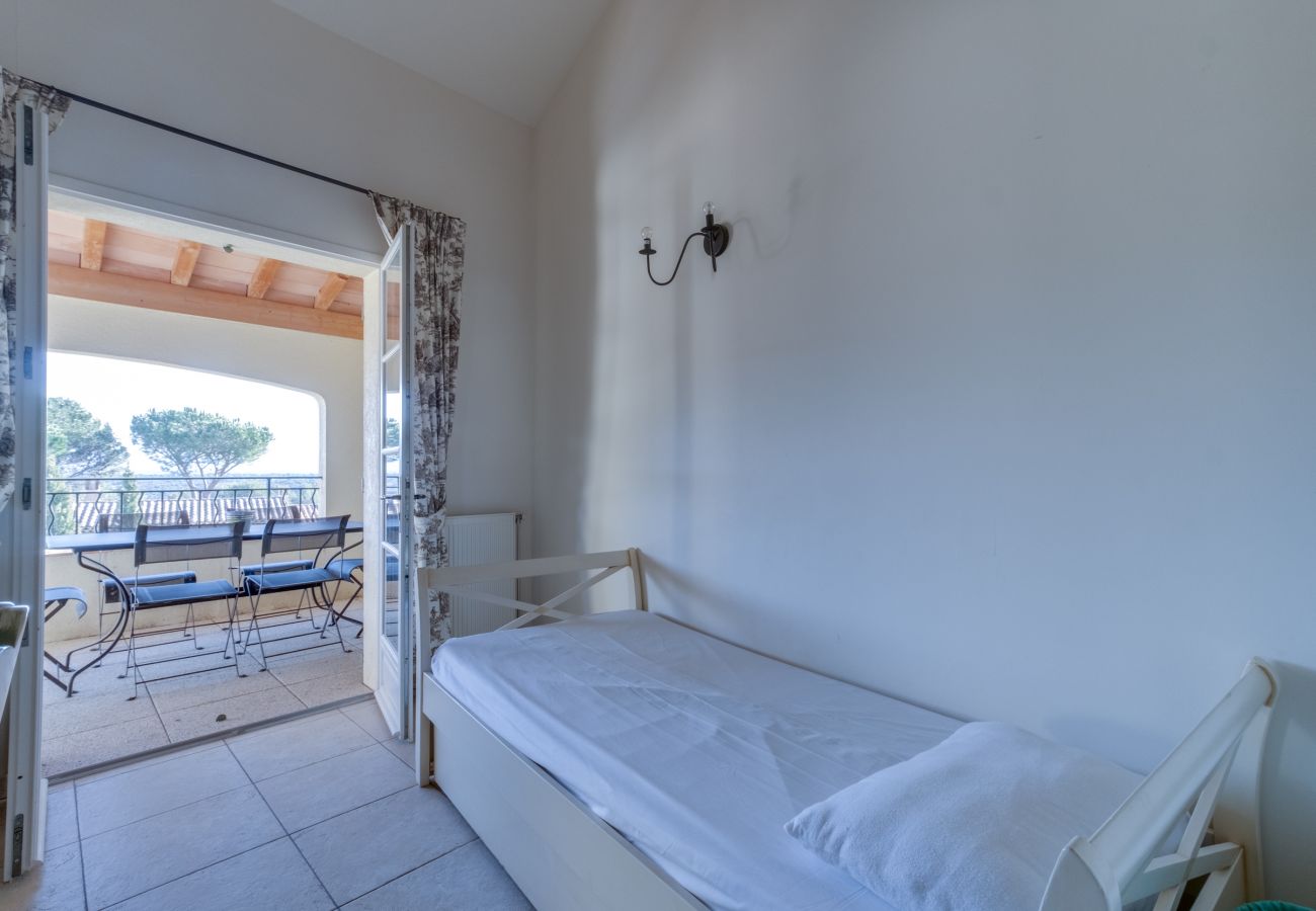 Appartement à La Motte - APPARTEMENT 2 CHAMBRES AVEC TERRASSE (N°523) Appartement à La Motte - APPARTEMENT 2 CHAMBRES AVEC TERRASSE (N°523)