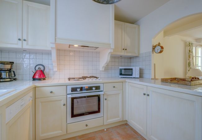 Maison mitoyenne à La Motte - MAISON DE HAMEAU 2 CHAMBRES AVEC JARDIN (N°427) Maison mitoyenne à La Motte - MAISON DE HAMEAU 2 CHAMBRES AVEC JARDIN (N°427)