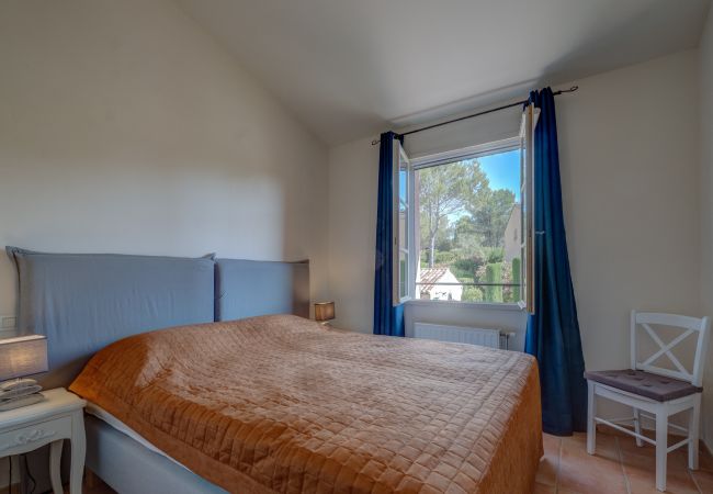 Maison mitoyenne à La Motte - MAISON DE HAMEAU 3 CHAMBRES AVEC JARDIN (N°403) Maison mitoyenne à La Motte - MAISON DE HAMEAU 3 CHAMBRES AVEC JARDIN (N°403)