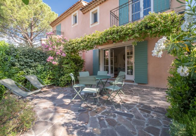 Maison mitoyenne à La Motte - MAISON DE HAMEAU 3 CHAMBRES AVEC JARDIN (N°403) Maison mitoyenne à La Motte - MAISON DE HAMEAU 3 CHAMBRES AVEC JARDIN (N°403)