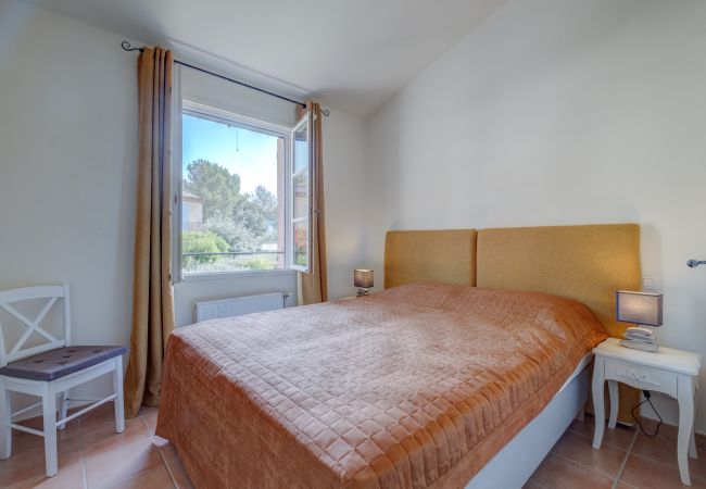 Maison mitoyenne à La Motte - MAISON DE HAMEAU 3 CHAMBRES AVEC JARDIN (N°403) Maison mitoyenne à La Motte - MAISON DE HAMEAU 3 CHAMBRES AVEC JARDIN (N°403)