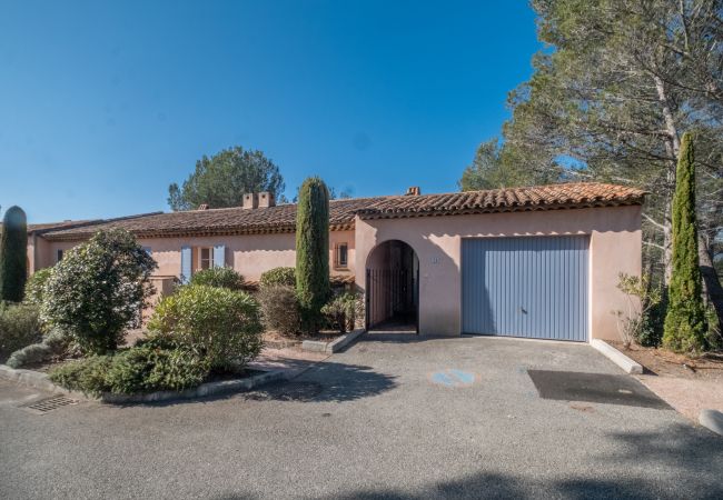 Maison mitoyenne à La Motte - MAISON DE HAMEAU 3 CHAMBRES AVEC JARDIN (N°324) Maison mitoyenne à La Motte - MAISON DE HAMEAU 3 CHAMBRES AVEC JARDIN (N°324)